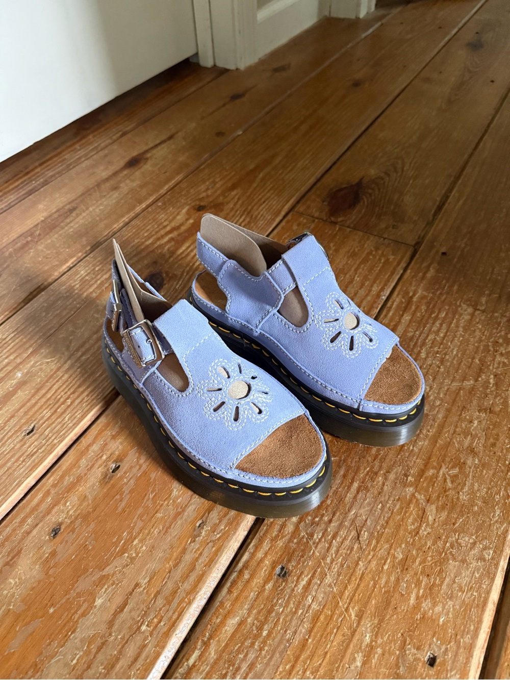 Doc Martens Dunnet Flower Sandals